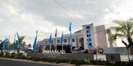 Bahamas Hotel  & Resort Belitung