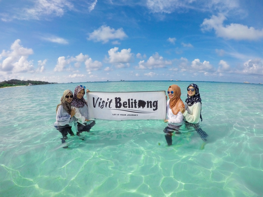 Paket One Day Trip (Hopping Island)