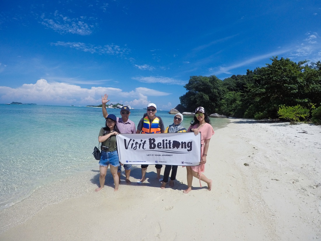 Paket One Day Trip (Hopping Island)
