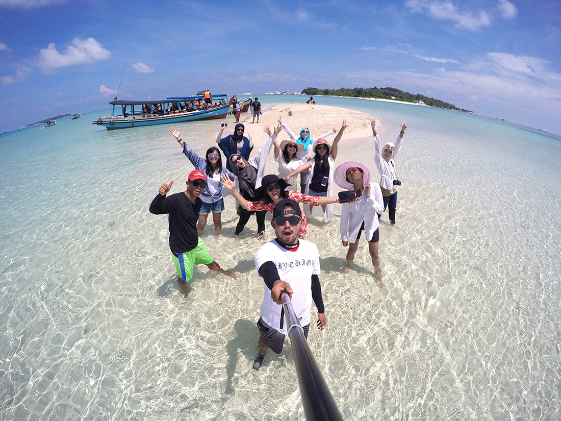 Paket One Day Trip (Hopping Island)